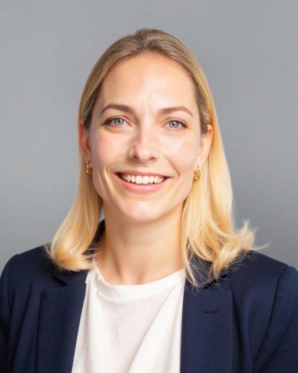 Julie Parr-Davies
